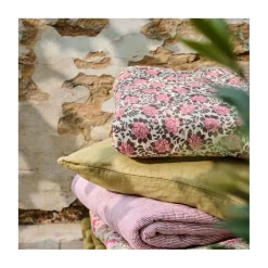 Quilt tæppe - creme med lyserøde blomster